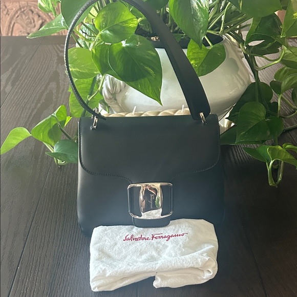 Salvatore Ferragamo COA Vintage Black Leather Shoulder Bag